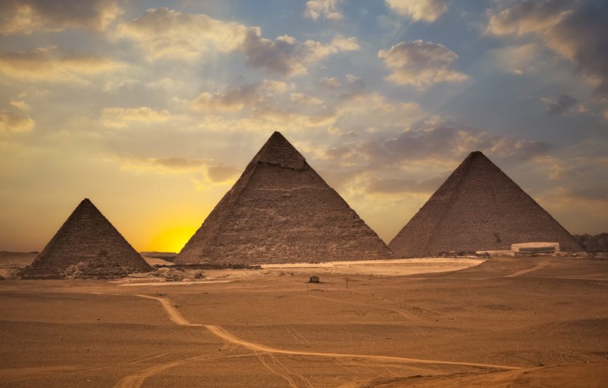 Half day tours to Giza Pyramids and Sphinx
