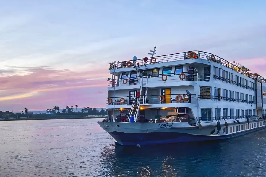 Cairo Nile dinner Cruise